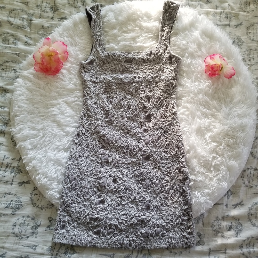 ⬇️ $18 Free People gray velvet dress/tunic